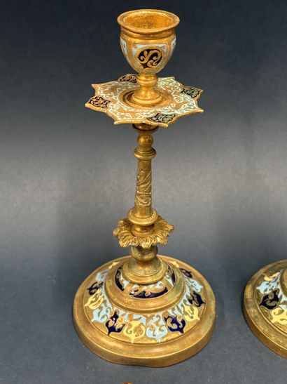 Lot de bureau de jeune fille en bronze et...