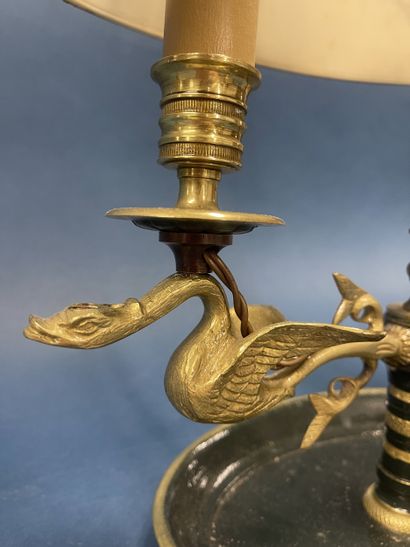 Lampe bouillotte à deux bras de lumière,...