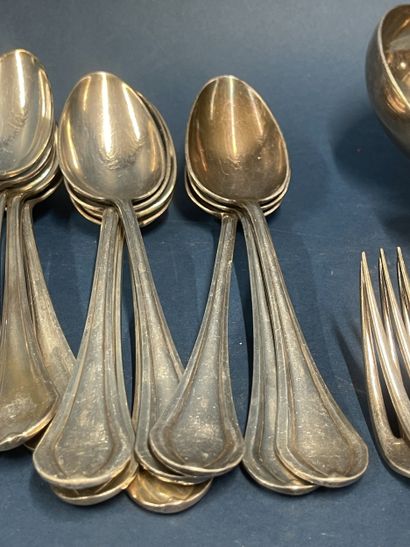 CHRISTOFLE 
Partie de ménagère en métal argenté...