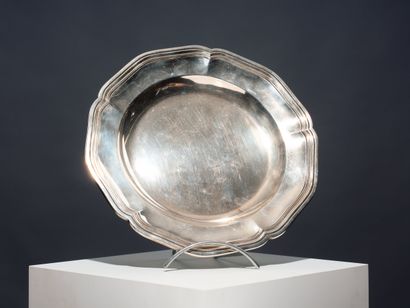 Circular-shaped dish in 950-thousandths silver...
