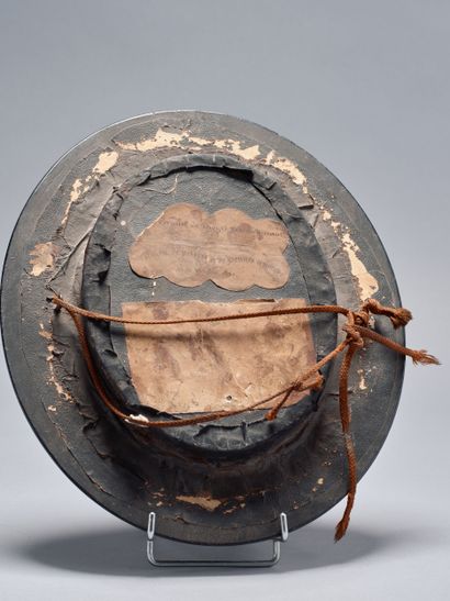 Reliquary with paperolles. 19th century....