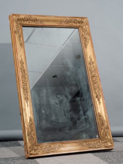 Rectangular mirror in carved and gilded wood,...