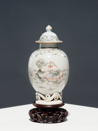 CHINA, Compagnie des Indes, 18th century

Small...