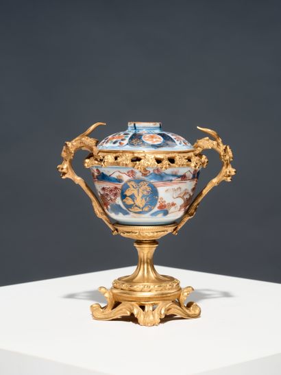CHINA, late 17th century 

Imari porcelain...