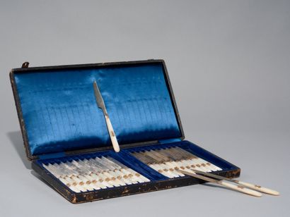 TOURON House 
Suite of 12 fruit knives, 12...