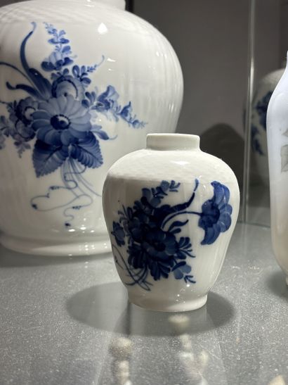 BING GRONDAHL, Denmark (Today ROYAL COPENHAGEN)
White...