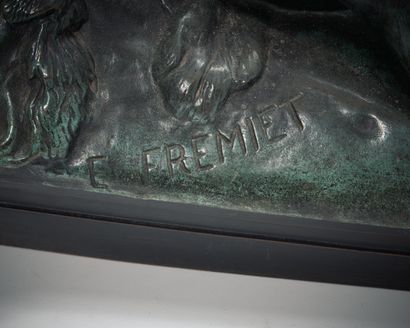 After Emmanuel FREMIET (1824-1910)
Faun feeding...
