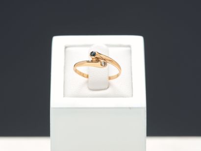 Bague en or jaune 18k 750 millièmes ornée...