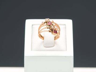 Bague en or jaune 18k 750 millièmes ornée...