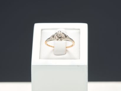 Bague en or jaune 18k 750 millièmes et platine...