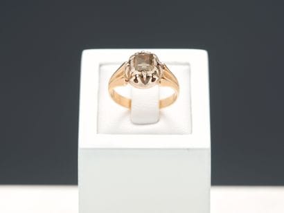 Bague en or jaune 18k 750 millièmes et argent...