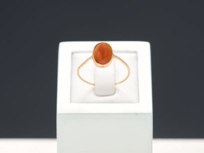 Bague en or jaune 18k 750 millièmes ornée...
