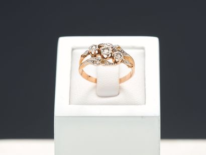 Bague en or jaune 18k 750 millièmes et platine...
