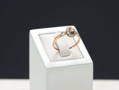 Bague marguerite en or rose 18k 750 millièmes...