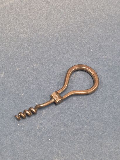 Suite de quatre tire-bouchons anciens en...