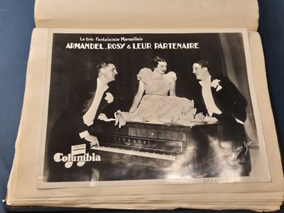 Classeur d'autographes d'artistes des années...