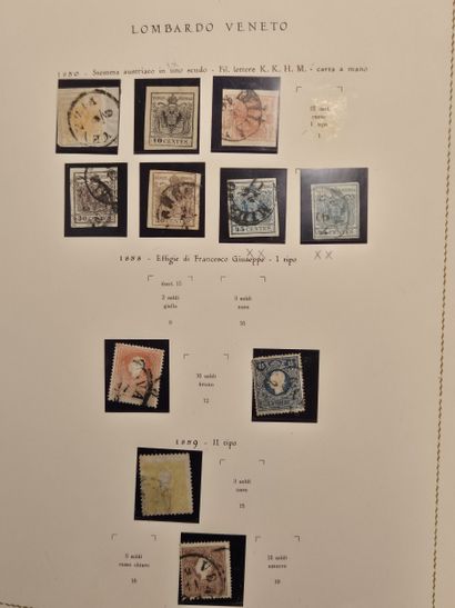 Dans un classeur, collection de timbres des...