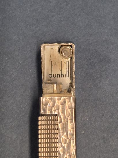 DUNHILL Made in Switzerland
Briquet en métal...