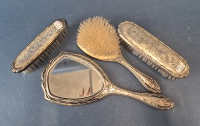 Nécessaire de toilette en argent 800 millièmes...