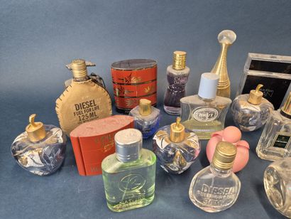 Lot de flacons de parfum: Lolita Lempicka,...