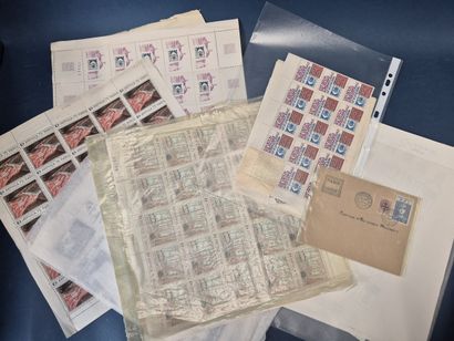 Ensemble de timbres, type vrac, composé de...