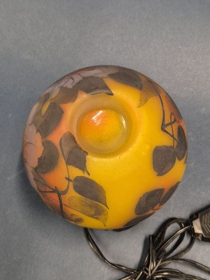 DEVEAU (actif vers 1920-1930).
Lampe formant...