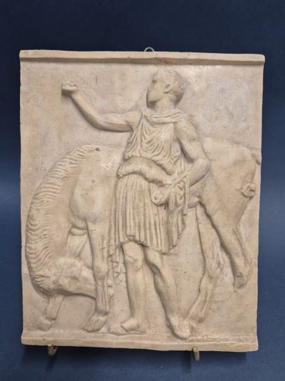 Ensemble de quatre bas-reliefs en plâtre...