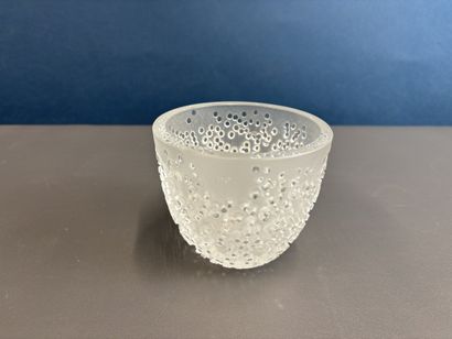 PEILL PUTZLER
Vase en verre givré
Hauteur...