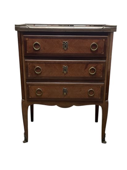 Petite commode en bois de placage ouvrant...