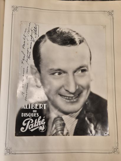 Classeur d'autographes d'artistes des années...