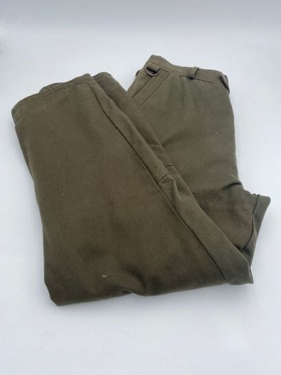 LOVE GREEN 
Pantalon toile waterproof 
Taille...