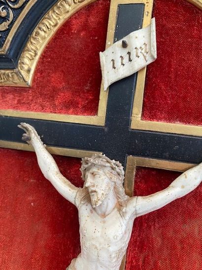 Christ in organic material in a gilded stuccoed...