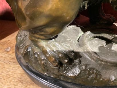 After BARRY 
The lion and the snake in bronze...