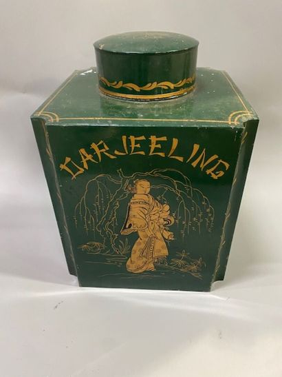 DARJEELING - A green lacquered metal tea...