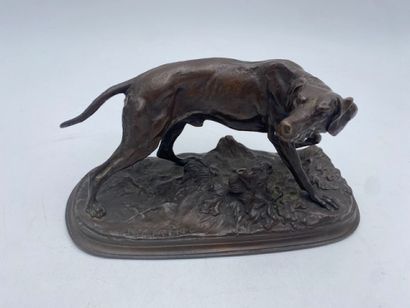 After Pierre-Jules MENE - A dog on the prowl
Bronze...
