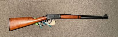 Carabine Winchester à levier sous garde modèle...