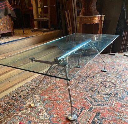 Norman FOSTER (1935)
Table NOMOS pour TECNO
Chromé...