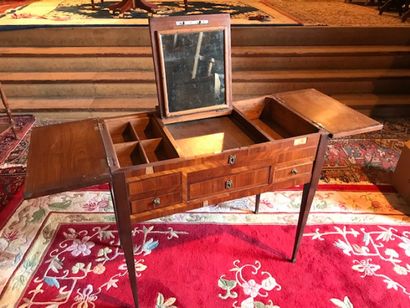 Toilet table with flaps in veneered wood...
