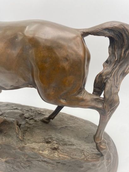 After Pierre-Jules MENE - A horse
Bronze...