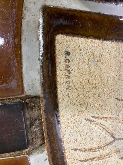 CAPRON - Table basse ronde en carreaux émaillés...