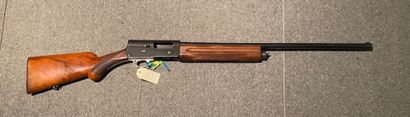 Fusil Browning auto 5
Calibre 12
Semi automatique...