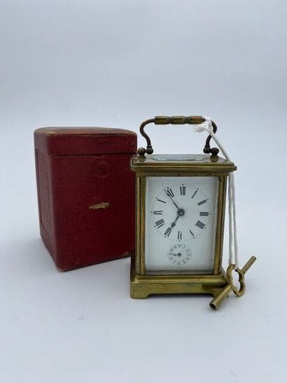 Pendulette d'officier en laiton
mouvement...