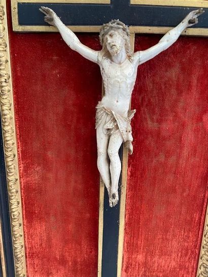 Christ in organic material in a gilded stuccoed...