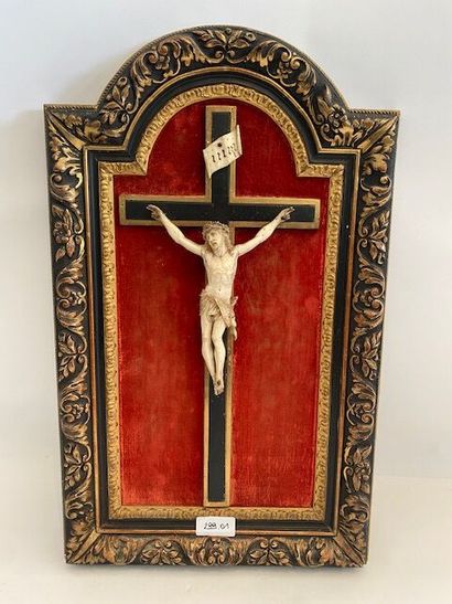Christ in organic material in a gilded stuccoed...