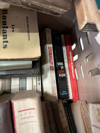 AUTOMOBILIA - POLITIQUE - LITTERATURE - ECONOMIE...