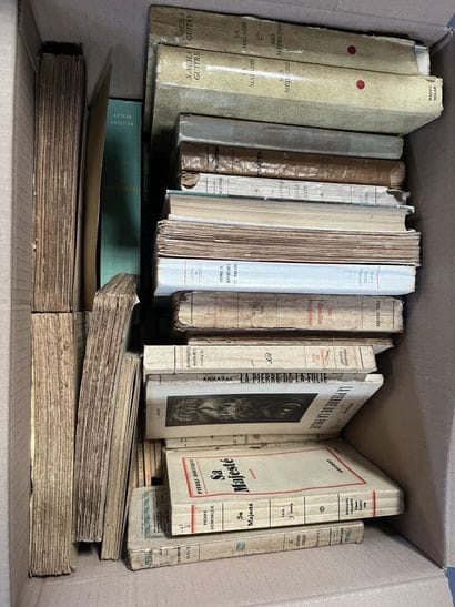 LITTERATURE - HISTOIRE 
Sir Charles MARSTON,...
