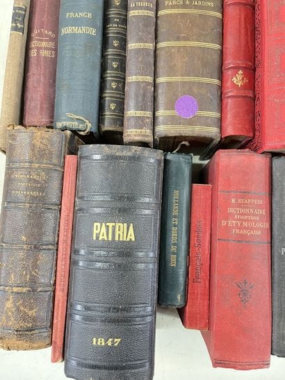 HISTORY - DICTIONARY - LITERATURE - BIOGRAPHY
GRESSENT...