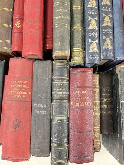 HISTORY - DICTIONARY - LITERATURE - BIOGRAPHY
GRESSENT...