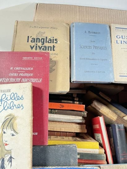 HISTOIRE - LITTERATURE - PHYSIQUE - ALGEBRE...