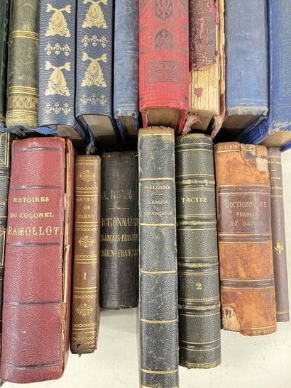 HISTORY - DICTIONARY - LITERATURE - BIOGRAPHY
GRESSENT...